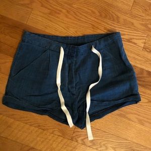 Comfortable and stylish linen shorts :)